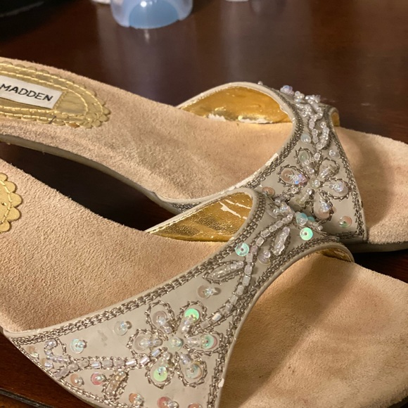 Steve Madden sandals/short heels - Picture 4 of 7